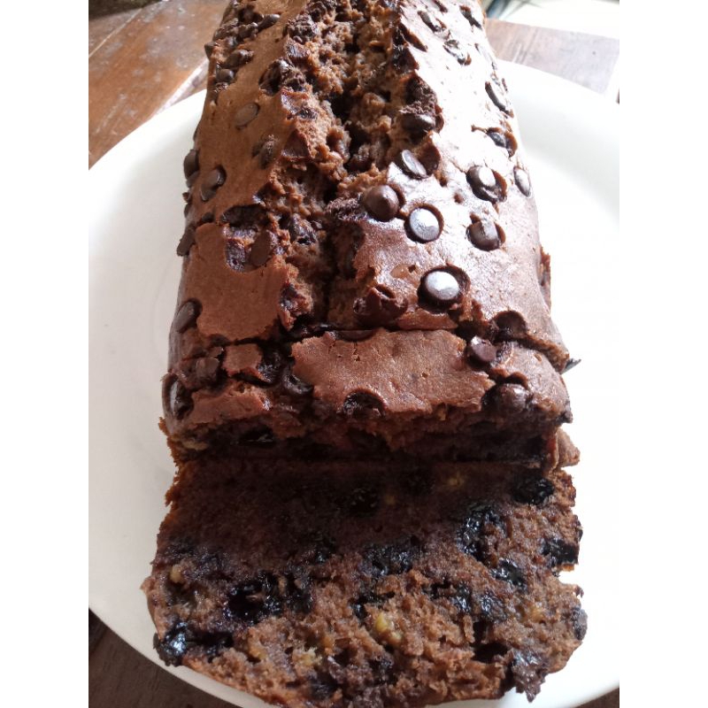 

Choco banana bread with chocolate chip (ukuran 10 x 20 cm)