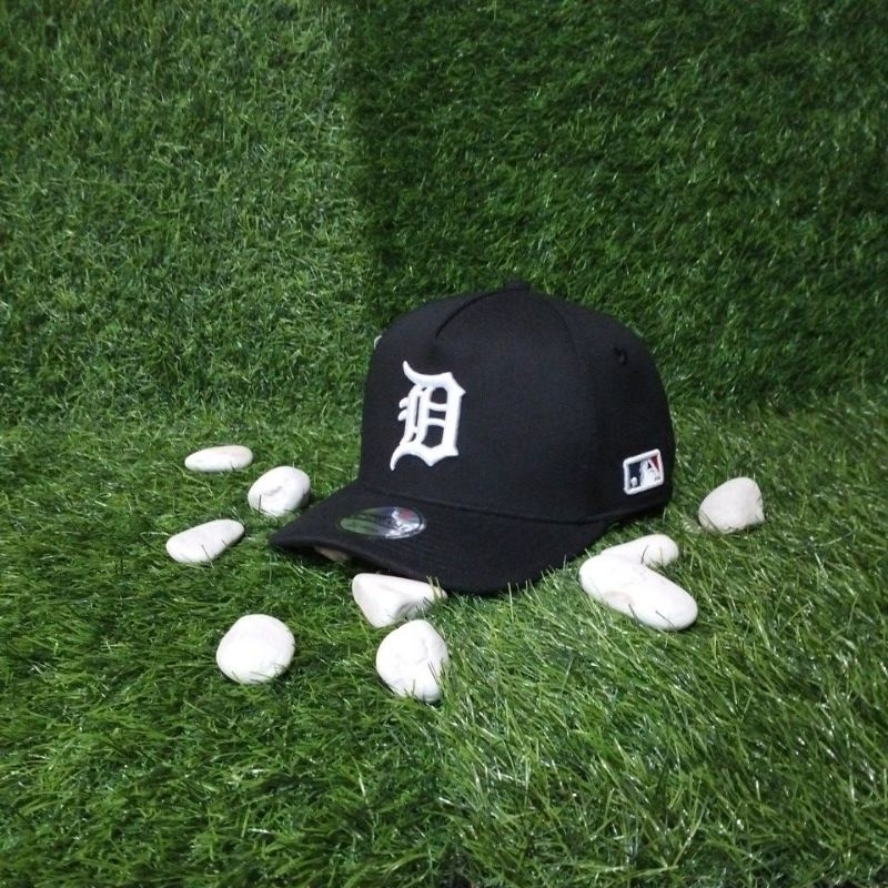Topi Baseball Unisex Logo D Putih Hitam Full Tag MLB Topi Premium
