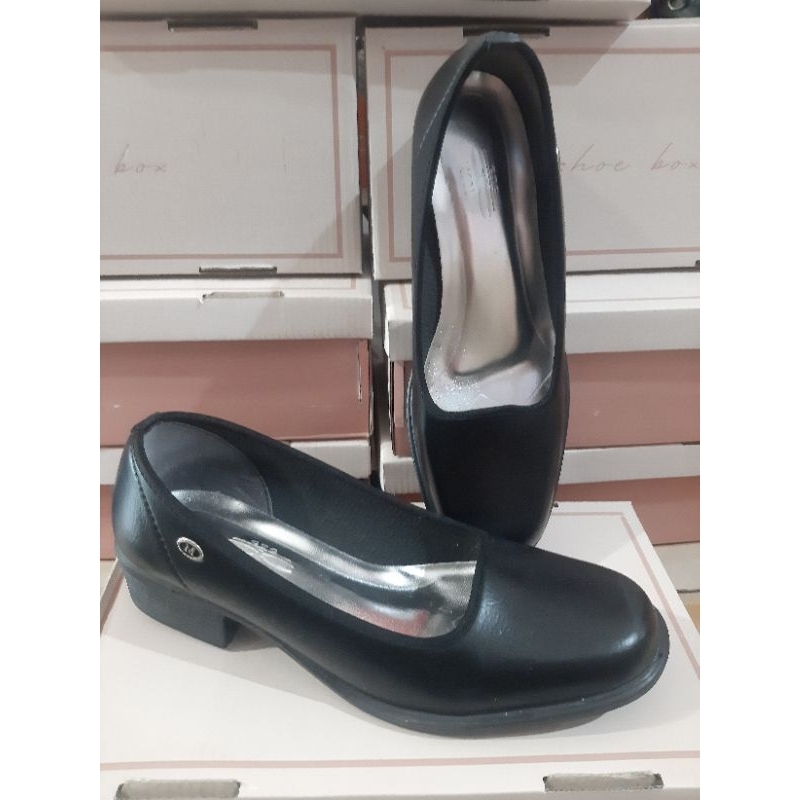 SEPATU PANTOFEL WANITA | SEPATU PANTOFEL HITAM HAK 2 CM DAN 3 CM | SEPATU PANTOFEL CTC