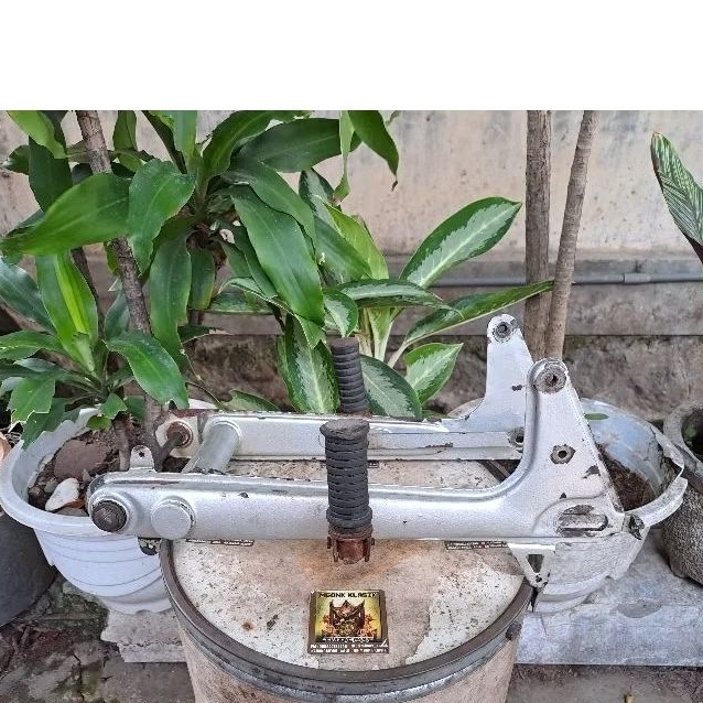 swing arm yamaha u5 u7 ORIGINAL swingarm yamaha u5 u7 swingarm swing arm u5 u7