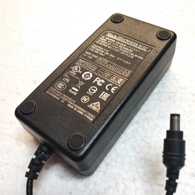 Adaptor EDAC EA1050B-240  24V 2,5A Jack 5,5mm