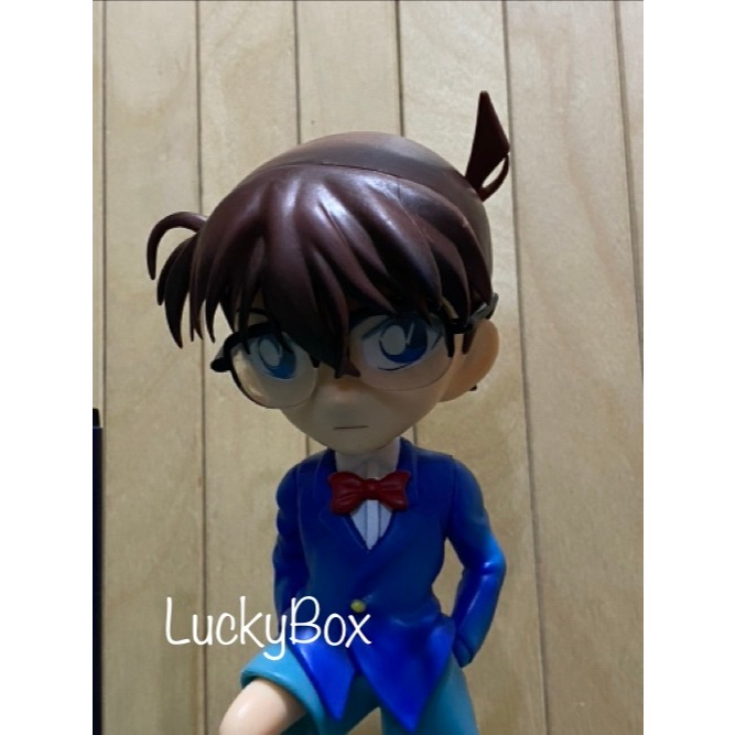 Action figure Detective Conan soccer ball
