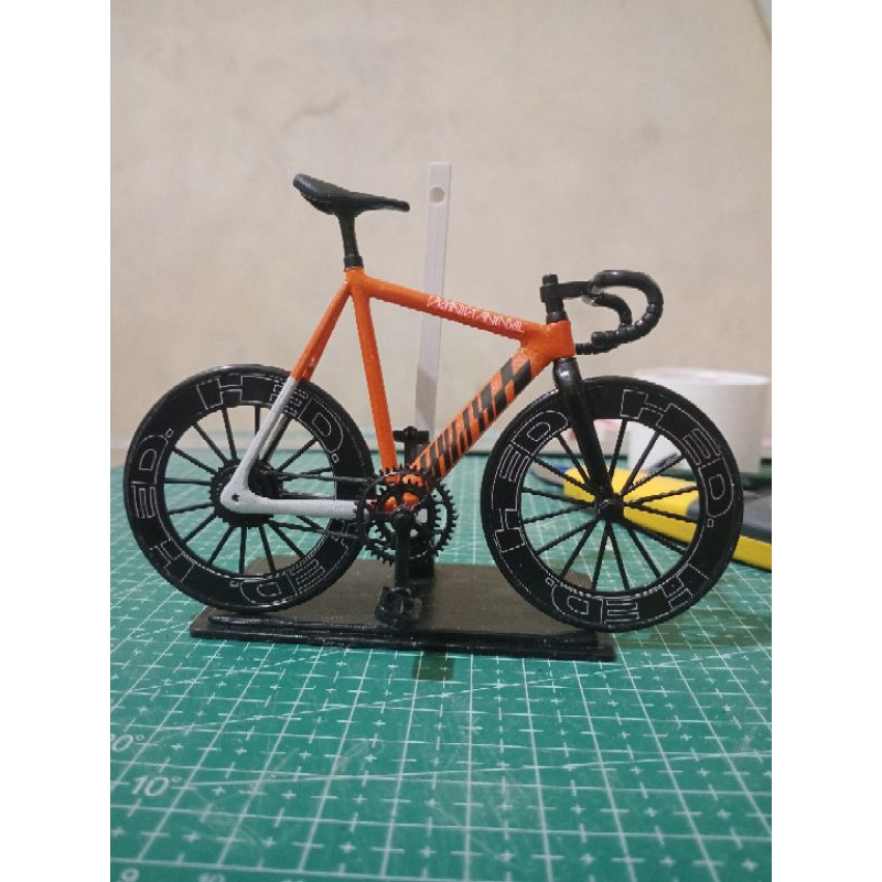 miniatur fixie ( Manila animal )