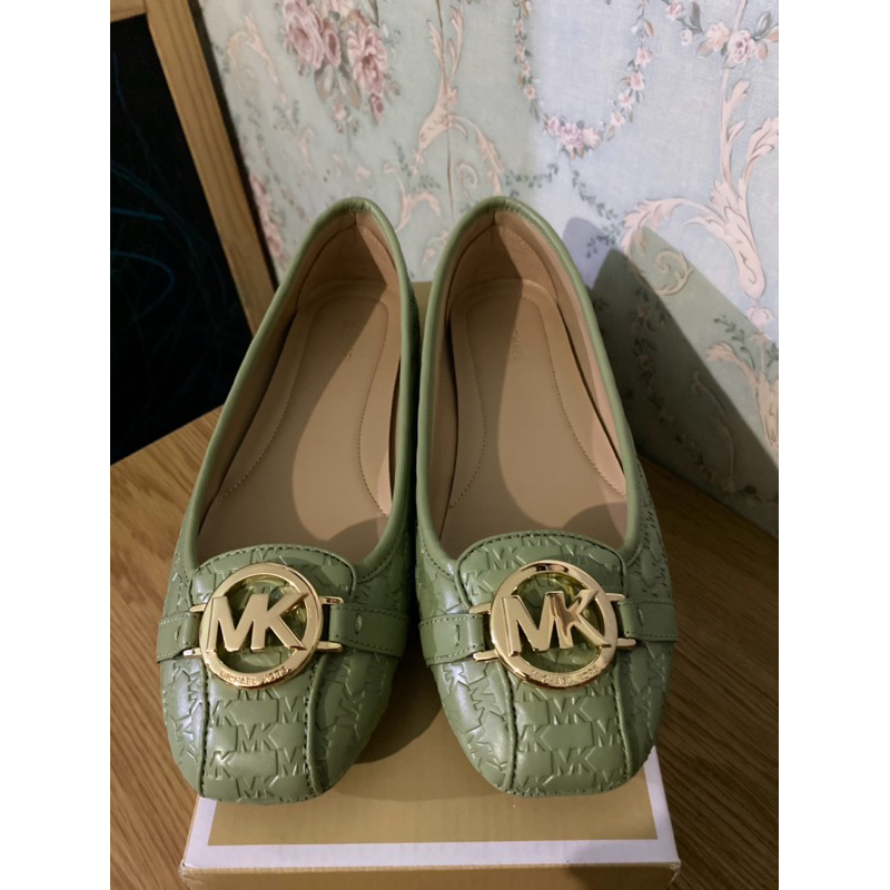 Sepatu Michael Kors - Fulton Logo Embossed Moccasin