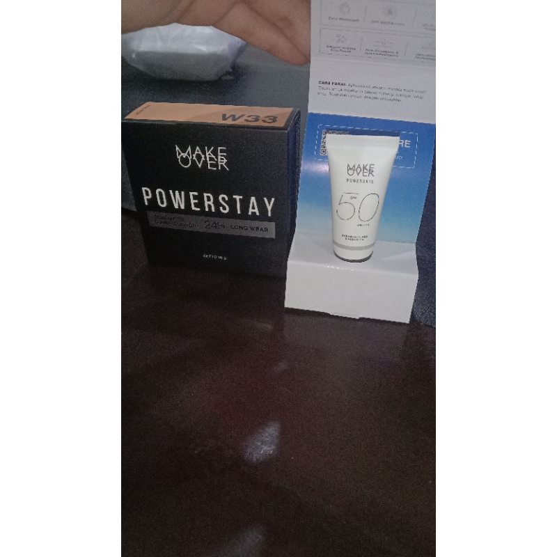 CUSHION MAKEOVER POWERSTAY W33 DEMI-MATTE