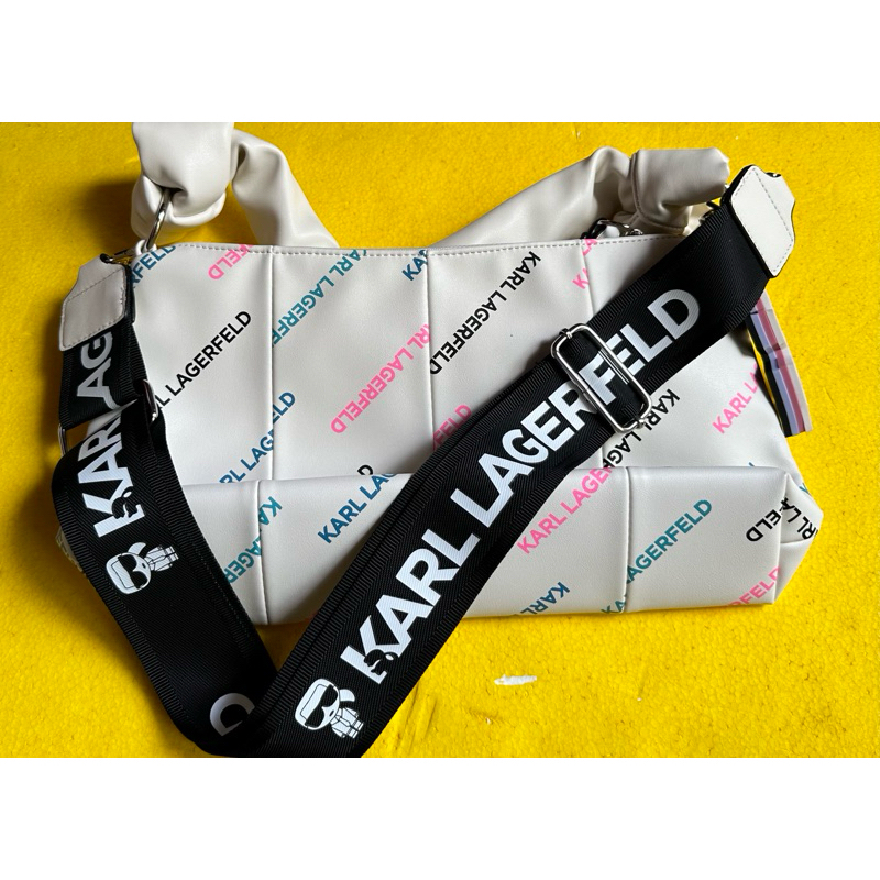 tas kaell warna putih