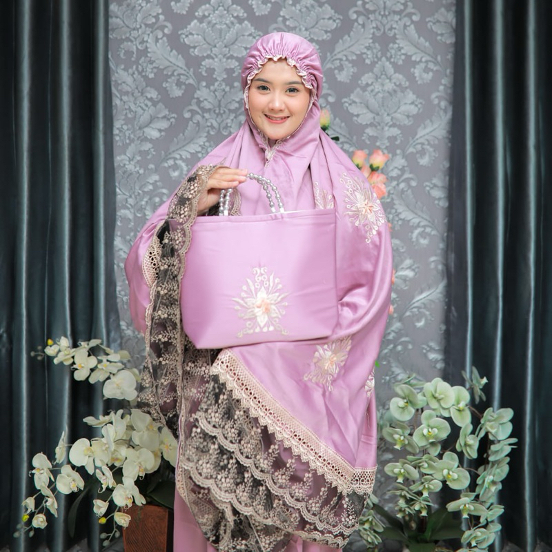 (COD) MUKENA LAURA IRVANA