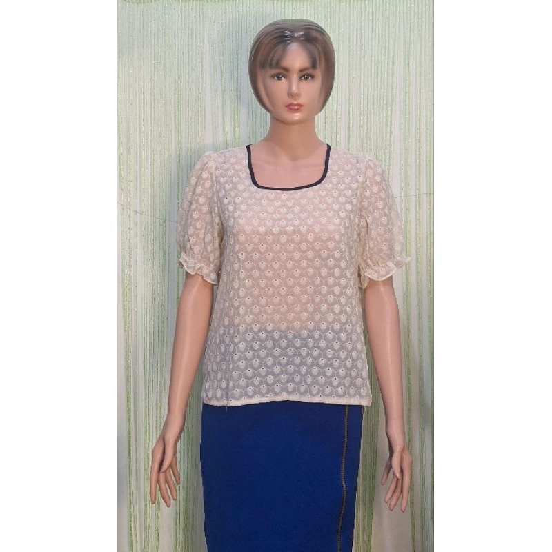 Outer blus wanita Putih motif bunga