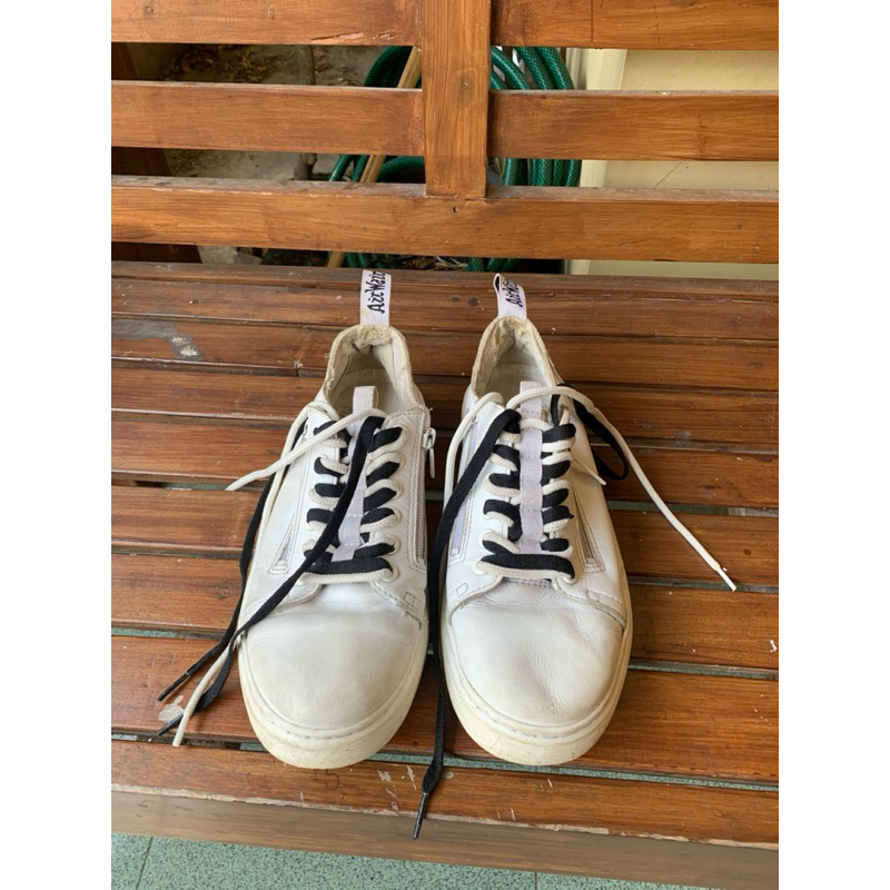 Docmart England Dr Martens Original Sepatu Pria Sneakers Shoes Preloved