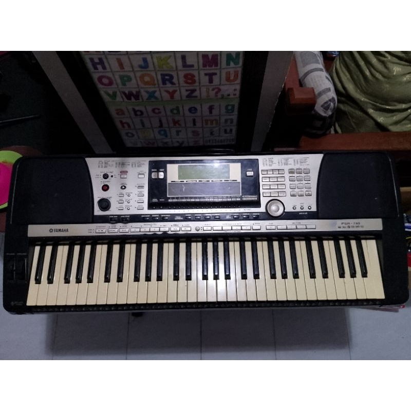Yamaha PSR 740