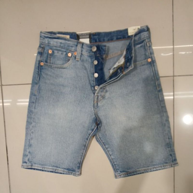 celana pendek 501 levis original