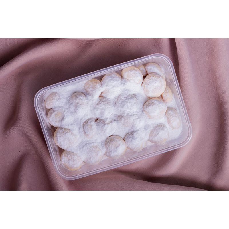 

Kue Salju uk. 500 gram