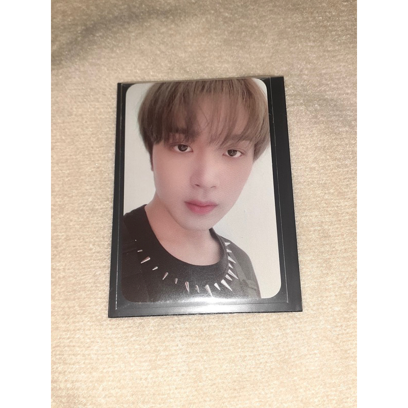 PC HAECHAN PHOTOPACK NCT 127 SG 2021 SEASON GREETINGS OFFICIAL PHOTOCARD
