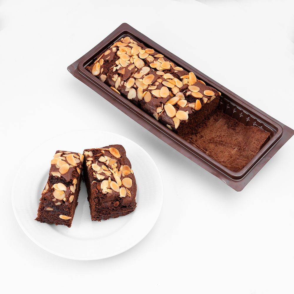 

BROWNIES PANGGANG HOME MADE (UK 20 X 10 CM) - TANPA BAHAN PENGAWET - TOPPING ALMOND / KEJU