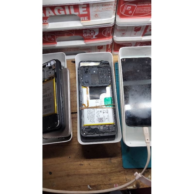 kanibalan sperpart HP