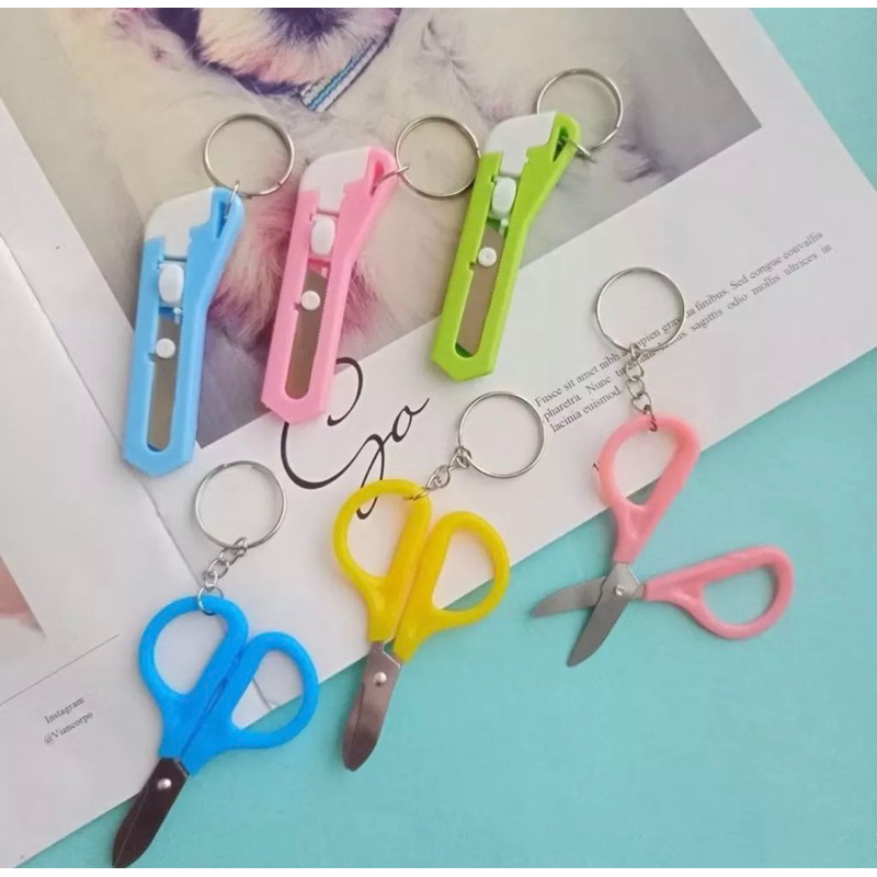 

GK - Gunting Lipat mini Portable tarik Stainless Steel Retractable Mini Folding Scissors Pemotong Kertas Paper Cutter lucu