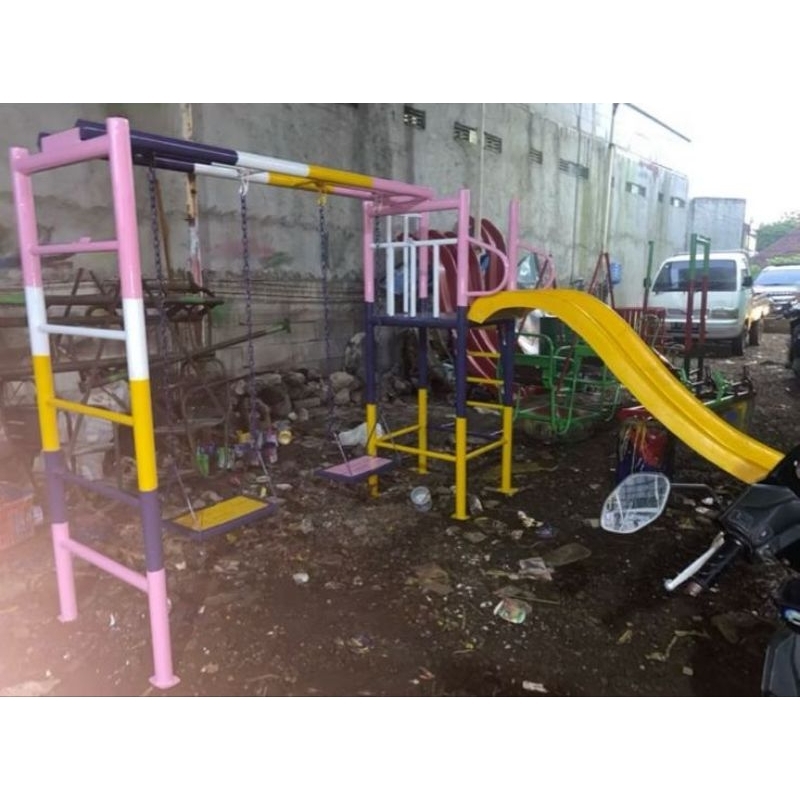 mainan set tiga mainan perosotan dan 2 ayunan rantai include ongkir bandung