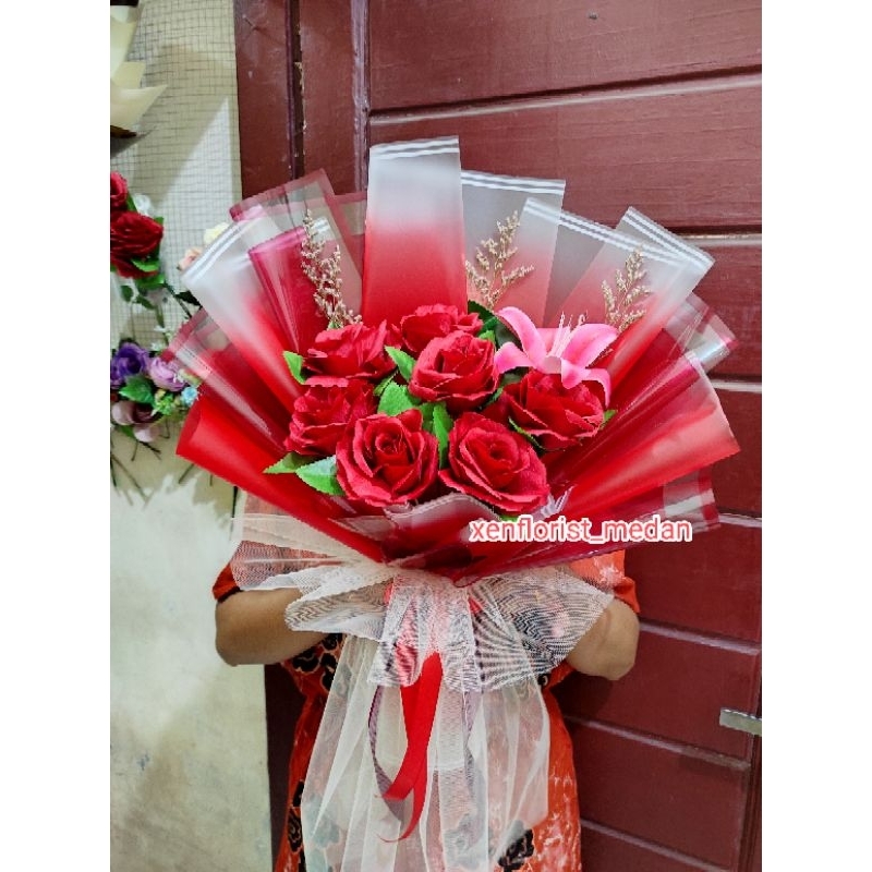 

buket bunga artifisial ukuran L