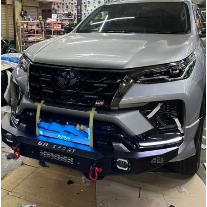 tanduk depan+lampu sorot Fortuner 2022 gr sport