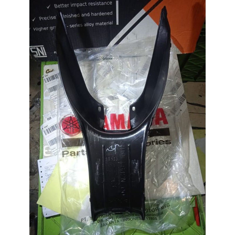 Cover body kasar bawah jok yamaha fizr original baru