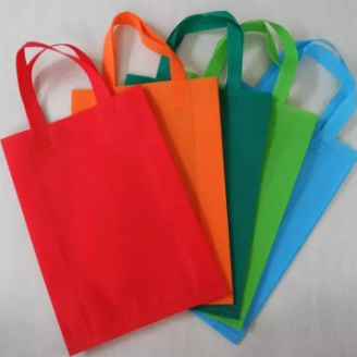 

Tas Spunbond Goodie Bag 20x25x8 cm POLOS / Goodie Bag Tebal 70gsm / POLOS Goodie Bag Handle Tas Belanja Tas Souvenir