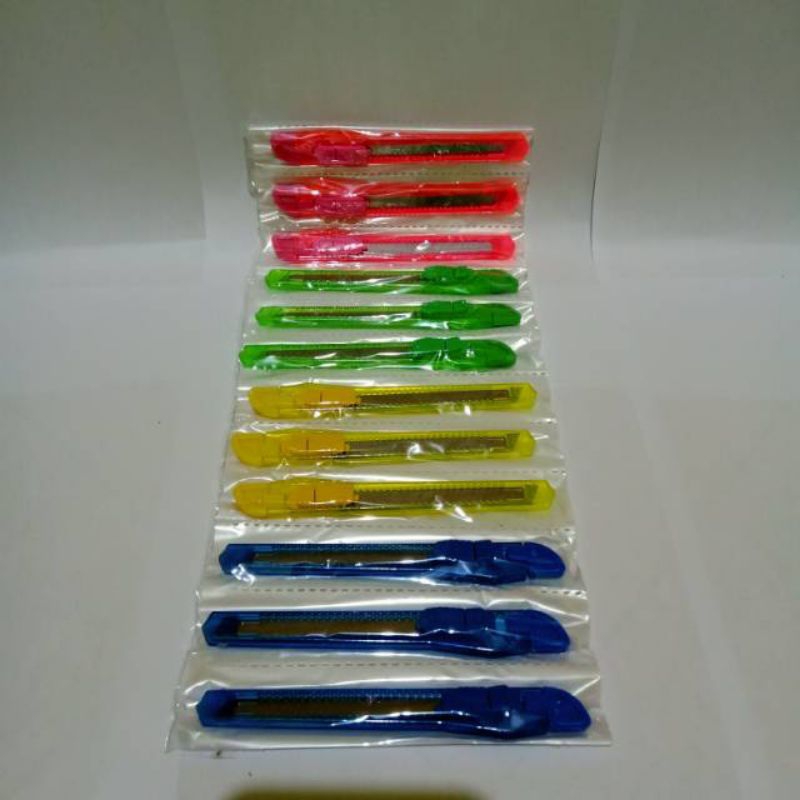 

cutter silet kater pemotong kertas