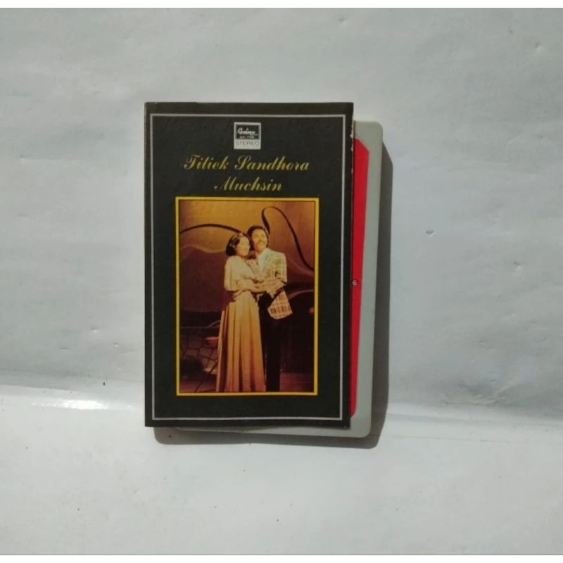 KASET PITA 12233 TITIEK SANDHORA MUCHSIN