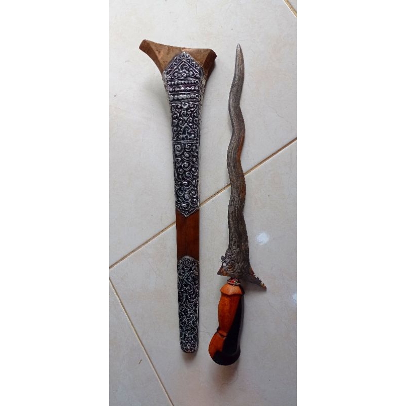 Keris Bali pamor kulit semangka