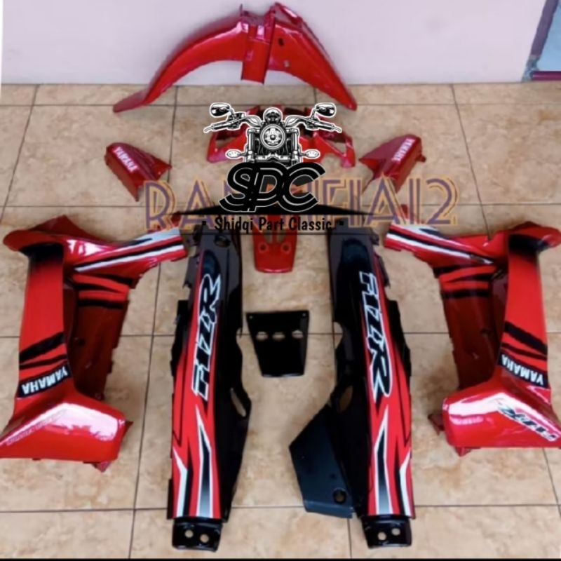 Paket Body Full Set Yamaha Fiz R FizR F1z R Vega R Lama Old Warna Hitam Glossy Kombinasi Merah Maroo