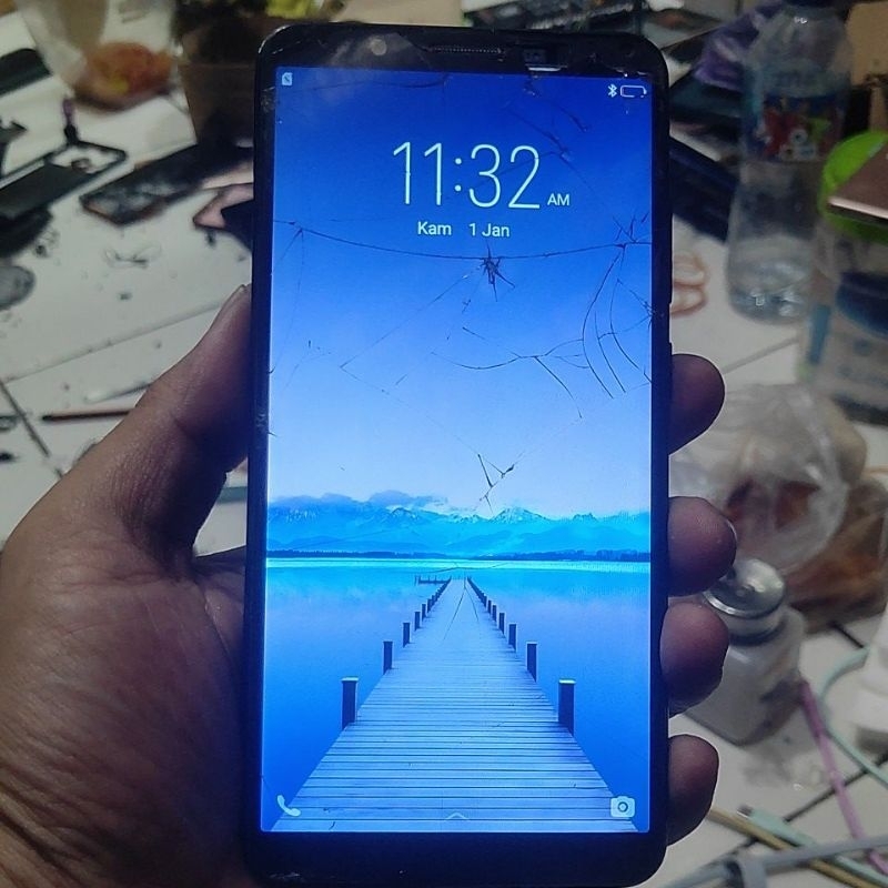 Vivo y71 minus retak, baca deskripsi 
