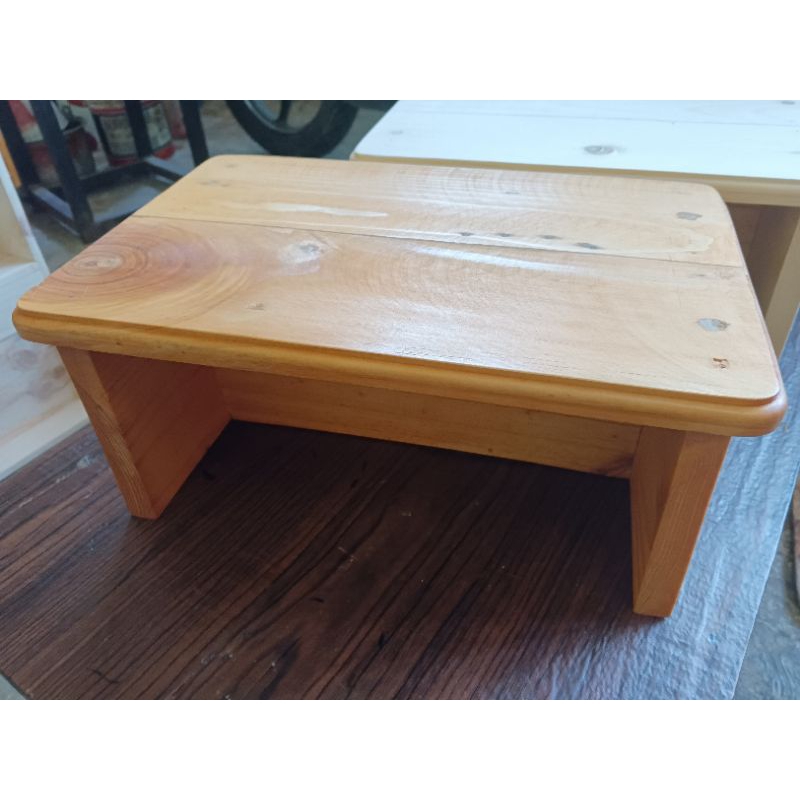 Bangku Jengkok Kayu