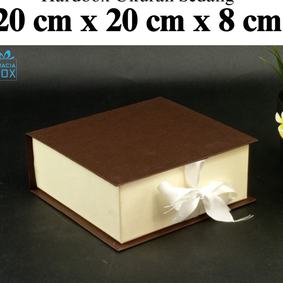 

BELANJA SEKARANG SEBELUM KEHABISAN BOX HAMPER HARDBOX KOTAK KUE ukuran 2 cm x 2 cm x 8cm