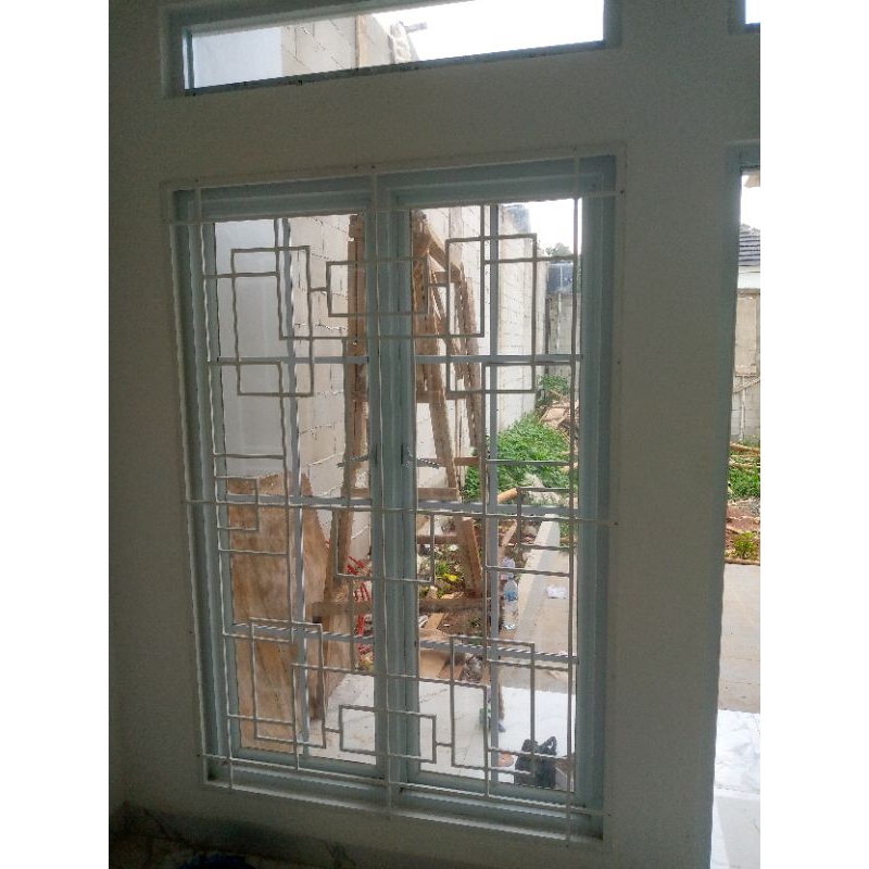 pintu teralis rumah dan jendela