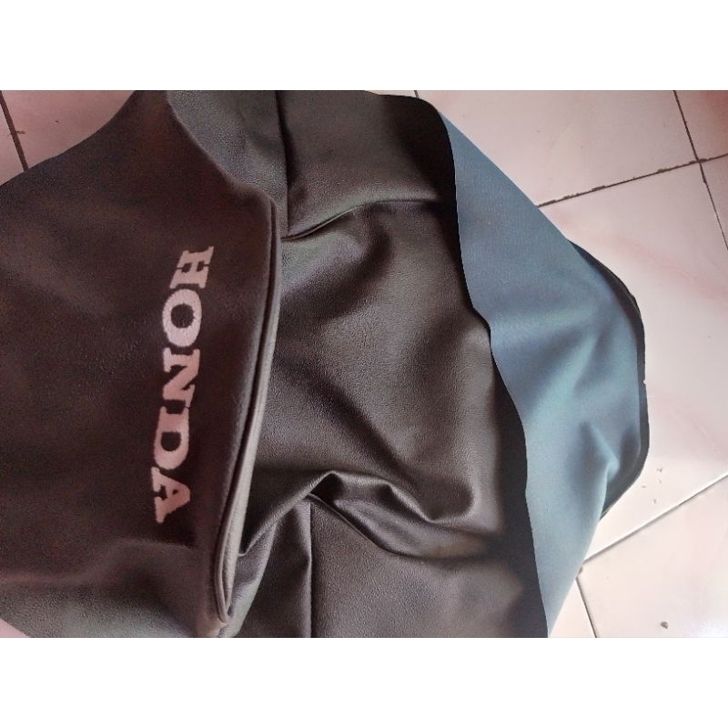 kulit/sarung jok motor cb k5 motif amplas