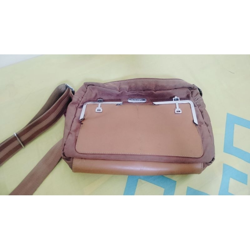 preloved tas Elizabeth