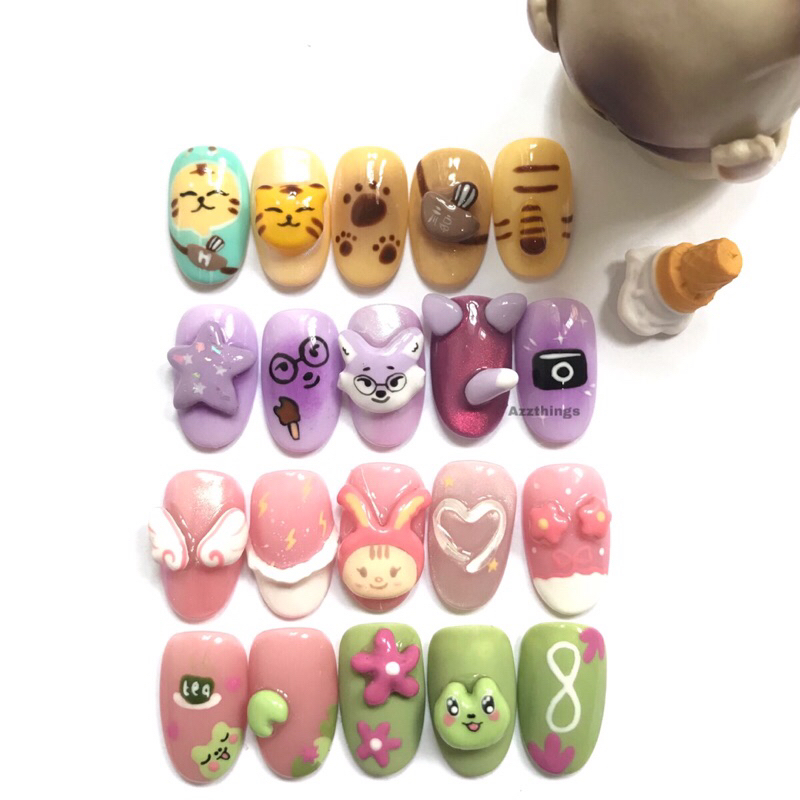 SEVENTEEN Press On Nails premium