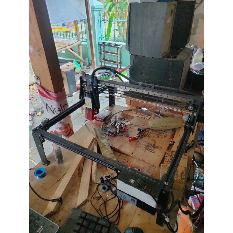 sculpfun s30 yang 10 wat. mesin laser bekas