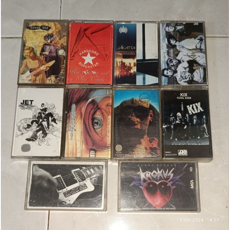 kaset pita GREEN DAY-Insomniac / HARDCORE SUPERSTAR-Bad Sneakers And A Pina Colada / JAKATTA-Visions