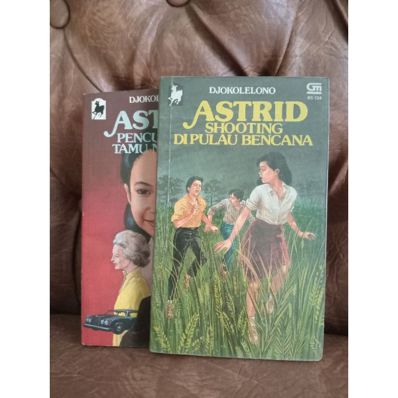 Novel Astrid oleh Djokolelono