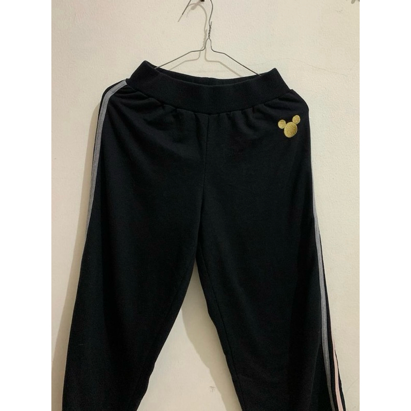 Preloved celana panjang anak Disney x Nevada