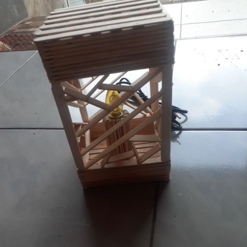 lampu tidur/kerajinan tangan dari stik eskrim.