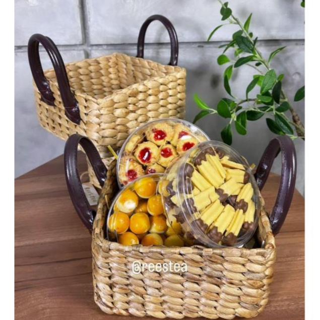 Keranjang Hampers /Keranjang anyam / keranjang enceng