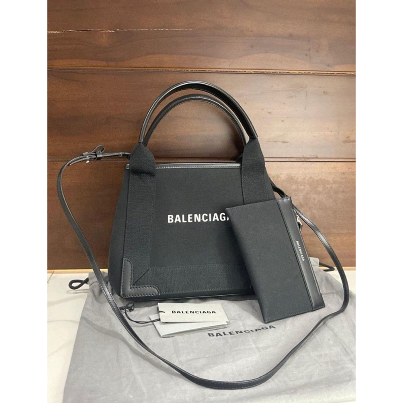 NBU balenciaga cabas black XS authentic