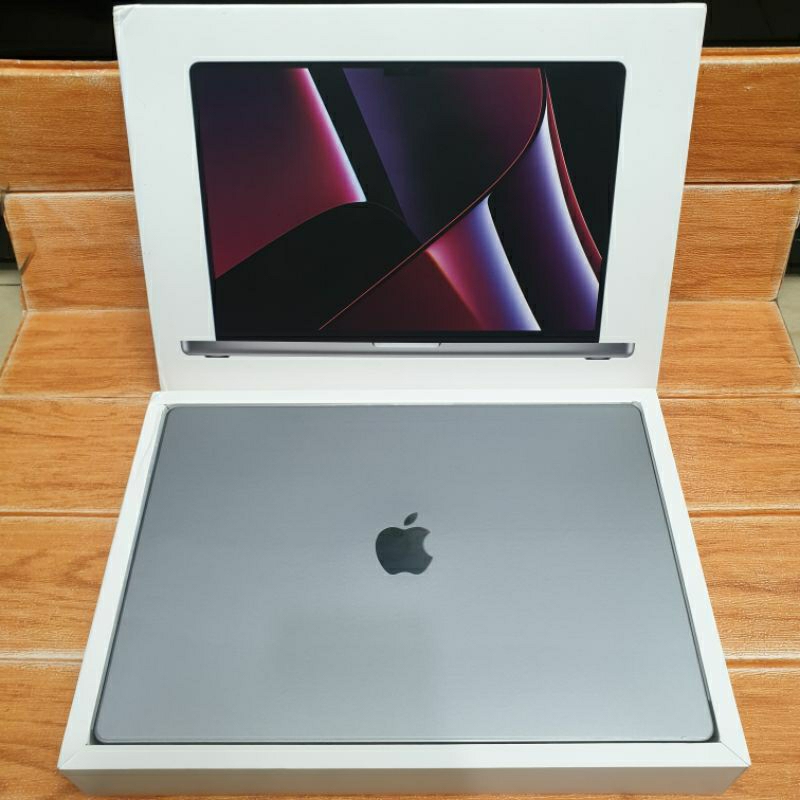 MacBook M2 Pro | 16GB | 1TB | 16 inch Display