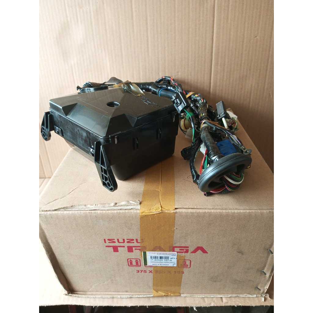fuse box sekring isuzu panther kapsul touring Original 7-42020-107-A