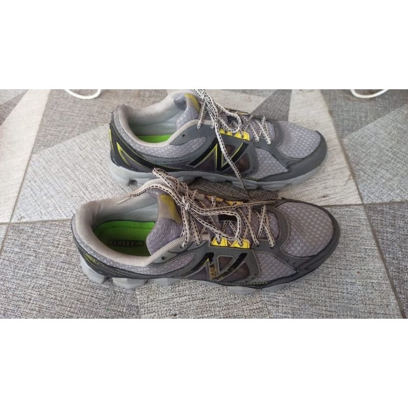 sepatu running jumbo new balance 46 second