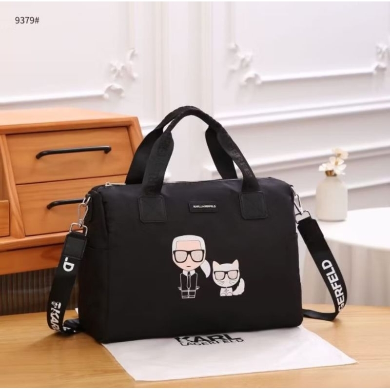 TAS KANTOR LAPTOP/DOKUMEN KARL LAGERFELD DENGAN RITSLETING TALI PANJANG (9379) + Free gantungan kunc
