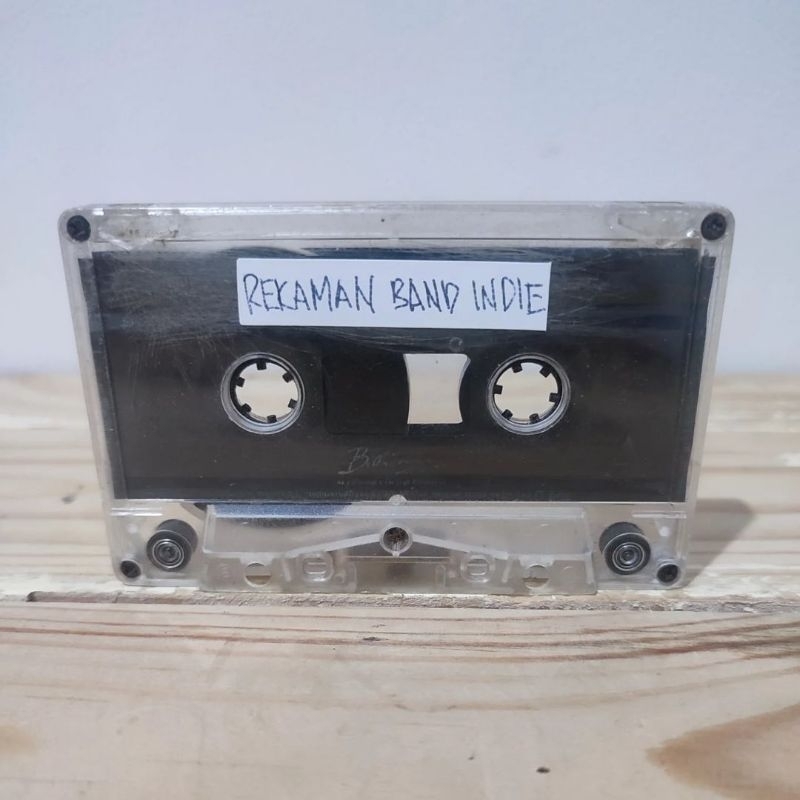 Kaset Kompilasi Band Indie (CLOSEHEAD, SKIN OF TEARS, NO USE FOR A NAME, FENIX TX, and more)