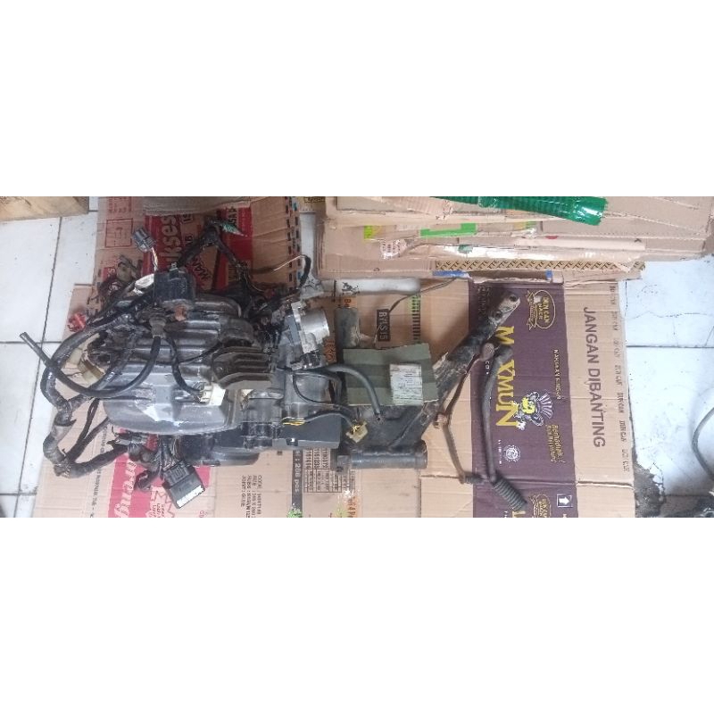 MESIN HONDA VERZA 150 INJEKSI SURAT LENGKAP PLIS NO BATANG FUL SET PENGAPTIAN ORI TINGGAL PASANG