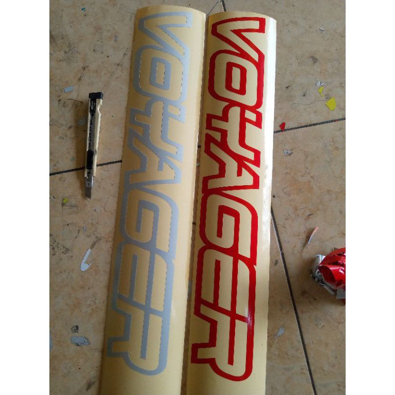 STIKER CUTING VOYAGER,STIKER BUS,MEDIUM,ELF